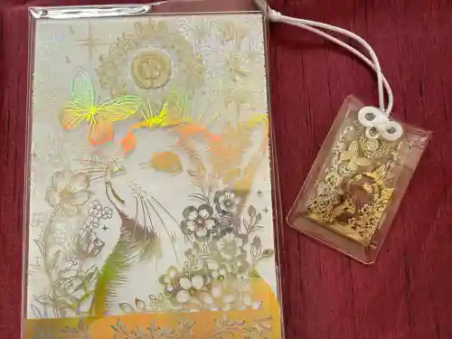 素鵞神社の{uncategorized: "未分類", other: "その他", undefined: "問題あり", building: "その他建物", grave: "お墓", sacred_gate: "鳥居", guardian: "狛犬", statue: "像", buddha: "仏像", history: "歴史", nature: "自然", garden: "庭園", animal: "動物", pagoda: "塔", temizu: "手水舎", mountain_gate: "山門・神門", sanctuary: "本殿・本堂", subordinate: "末社・摂社", art: "芸術", scenery: "景色", jizo: "地蔵", ema: "絵馬", goshuin: "御朱印", omikuji: "おみくじ", items: "授与品その他", amulet: "お守り", goshuincho: "御朱印帳", eats: "食事", festival: "お祭り", votive_dance: "神楽", shichigosan: "七五三参", wedding: "結婚式", experience: "体験その他", initially: "初詣", around: "周辺", anti_infection: "感染症対策"}