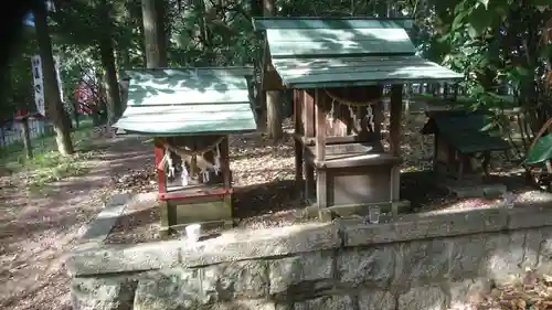 白山神社の末社