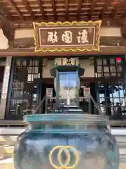 護国寺の本殿