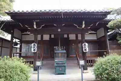 万代寺の本殿・本堂