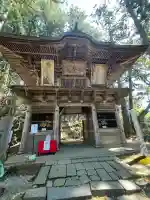 鷲子山上神社の{uncategorized: "未分類", other: "その他", undefined: "問題あり", building: "その他建物", grave: "お墓", sacred_gate: "鳥居", guardian: "狛犬", statue: "像", buddha: "仏像", history: "歴史", nature: "自然", garden: "庭園", animal: "動物", pagoda: "塔", temizu: "手水舎", mountain_gate: "山門・神門", sanctuary: "本殿・本堂", subordinate: "末社・摂社", art: "芸術", scenery: "景色", jizo: "地蔵", ema: "絵馬", goshuin: "御朱印", omikuji: "おみくじ", items: "授与品その他", amulet: "お守り", goshuincho: "御朱印帳", eats: "食事", festival: "お祭り", votive_dance: "神楽", shichigosan: "七五三参", wedding: "結婚式", experience: "体験その他", initially: "初詣", around: "周辺", anti_infection: "感染症対策"}