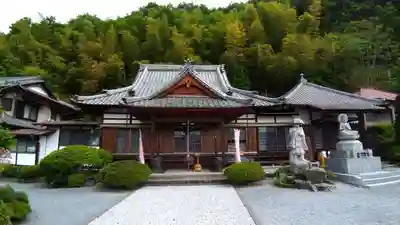 萬福寺の本殿・本堂