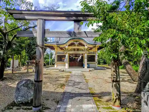 八幡神社（服部八幡神社）の鳥居