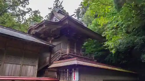 由良比女神社の本殿