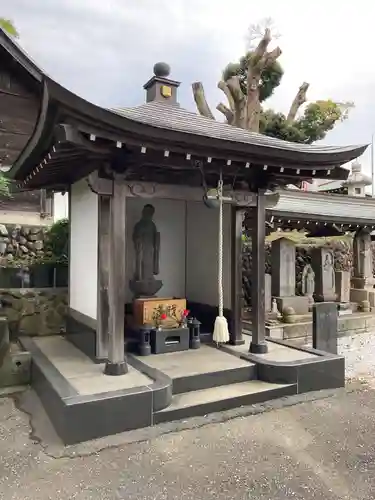 龍圓寺の本殿