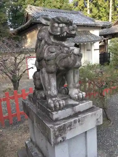 建勲神社の狛犬