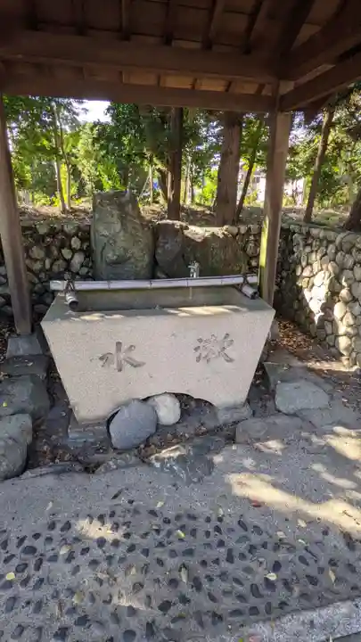 八幡社(石清水八幡宮)の手水舎