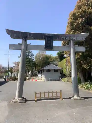 上地八幡宮の鳥居