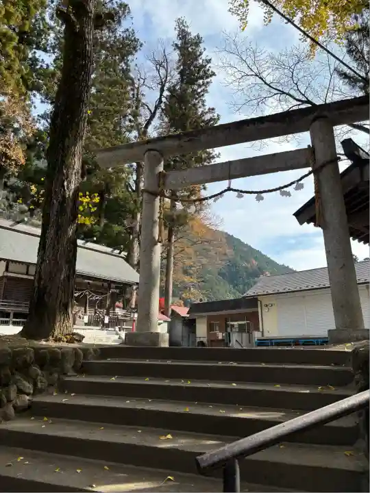 奥氷川神社(東京都)