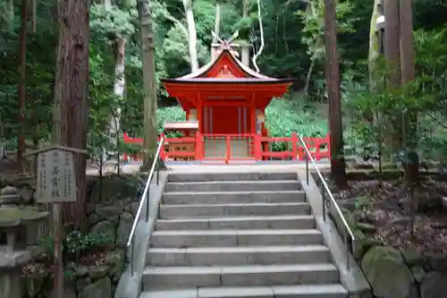 枚岡神社の末社・摂社