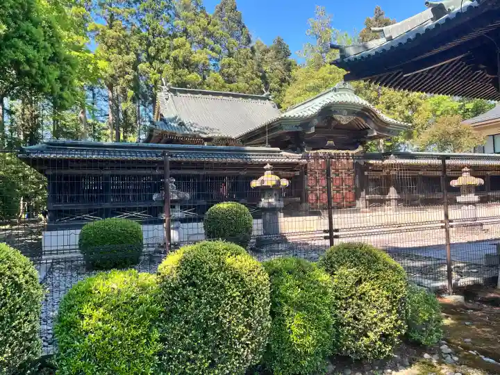 仙台東照宮の{uncategorized: "未分類", other: "その他", undefined: "問題あり", building: "その他建物", grave: "お墓", sacred_gate: "鳥居", guardian: "狛犬", statue: "像", buddha: "仏像", history: "歴史", nature: "自然", garden: "庭園", animal: "動物", pagoda: "塔", temizu: "手水舎", mountain_gate: "山門・神門", sanctuary: "本殿・本堂", subordinate: "末社・摂社", art: "芸術", scenery: "景色", jizo: "地蔵", ema: "絵馬", goshuin: "御朱印", omikuji: "おみくじ", items: "授与品その他", amulet: "お守り", goshuincho: "御朱印帳", eats: "食事", festival: "お祭り", votive_dance: "神楽", shichigosan: "七五三参", wedding: "結婚式", experience: "体験その他", initially: "初詣", around: "周辺", anti_infection: "感染症対策"}