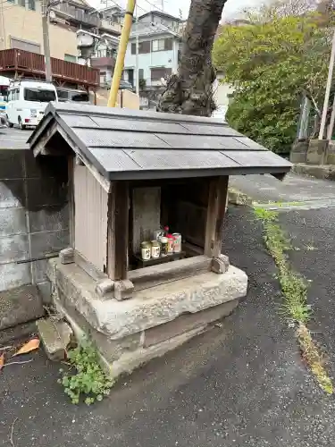 源為朝之廟社(祠)の{uncategorized: "未分類", other: "その他", undefined: "問題あり", building: "その他建物", grave: "お墓", sacred_gate: "鳥居", guardian: "狛犬", statue: "像", buddha: "仏像", history: "歴史", nature: "自然", garden: "庭園", animal: "動物", pagoda: "塔", temizu: "手水舎", mountain_gate: "山門・神門", sanctuary: "本殿・本堂", subordinate: "末社・摂社", art: "芸術", scenery: "景色", jizo: "地蔵", ema: "絵馬", goshuin: "御朱印", omikuji: "おみくじ", items: "授与品その他", amulet: "お守り", goshuincho: "御朱印帳", eats: "食事", festival: "お祭り", votive_dance: "神楽", shichigosan: "七五三参", wedding: "結婚式", experience: "体験その他", initially: "初詣", around: "周辺", anti_infection: "感染症対策"}