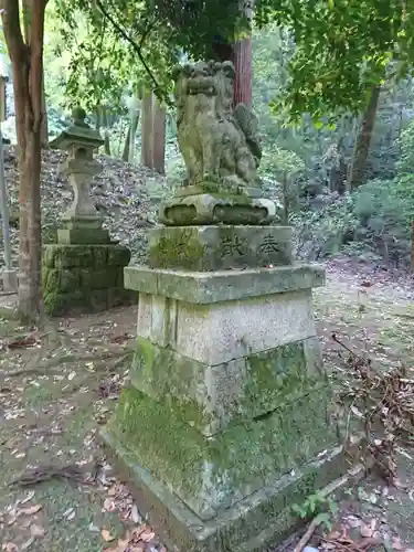 白山神社の狛犬