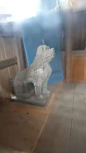 高雄神社の狛犬