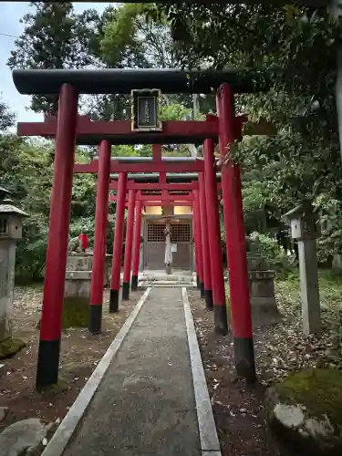 大瀧神社の{uncategorized: "未分類", other: "その他", undefined: "問題あり", building: "その他建物", grave: "お墓", sacred_gate: "鳥居", guardian: "狛犬", statue: "像", buddha: "仏像", history: "歴史", nature: "自然", garden: "庭園", animal: "動物", pagoda: "塔", temizu: "手水舎", mountain_gate: "山門・神門", sanctuary: "本殿・本堂", subordinate: "末社・摂社", art: "芸術", scenery: "景色", jizo: "地蔵", ema: "絵馬", goshuin: "御朱印", omikuji: "おみくじ", items: "授与品その他", amulet: "お守り", goshuincho: "御朱印帳", eats: "食事", festival: "お祭り", votive_dance: "神楽", shichigosan: "七五三参", wedding: "結婚式", experience: "体験その他", initially: "初詣", around: "周辺", anti_infection: "感染症対策"}