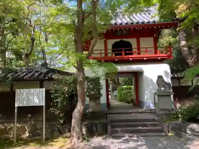 桃巌寺の山門・神門