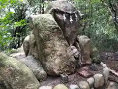 越木岩神社の建物その他