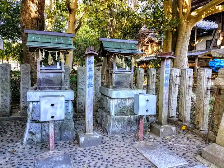 八幡神社(岩滑八幡社)の末社・摂社