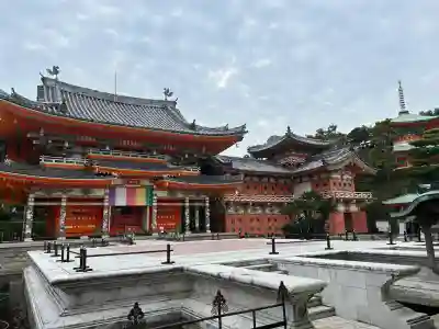 耕三寺の{uncategorized: "未分類", other: "その他", undefined: "問題あり", building: "その他建物", grave: "お墓", sacred_gate: "鳥居", guardian: "狛犬", statue: "像", buddha: "仏像", history: "歴史", nature: "自然", garden: "庭園", animal: "動物", pagoda: "塔", temizu: "手水舎", mountain_gate: "山門・神門", sanctuary: "本殿・本堂", subordinate: "末社・摂社", art: "芸術", scenery: "景色", jizo: "地蔵", ema: "絵馬", goshuin: "御朱印", omikuji: "おみくじ", items: "授与品その他", amulet: "お守り", goshuincho: "御朱印帳", eats: "食事", festival: "お祭り", votive_dance: "神楽", shichigosan: "七五三参", wedding: "結婚式", experience: "体験その他", initially: "初詣", around: "周辺", anti_infection: "感染症対策"}