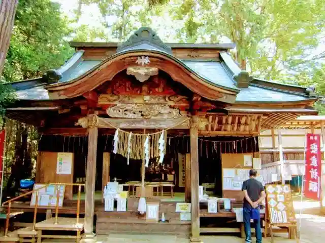 胎安神社の本殿・本堂