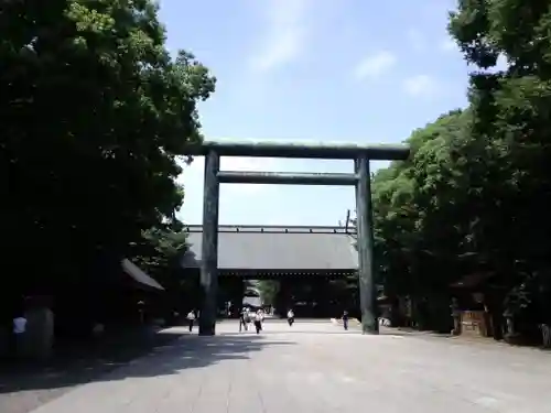 靖國神社の鳥居