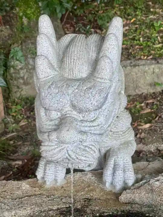 建水分神社の{uncategorized: "未分類", other: "その他", undefined: "問題あり", building: "その他建物", grave: "お墓", sacred_gate: "鳥居", guardian: "狛犬", statue: "像", buddha: "仏像", history: "歴史", nature: "自然", garden: "庭園", animal: "動物", pagoda: "塔", temizu: "手水舎", mountain_gate: "山門・神門", sanctuary: "本殿・本堂", subordinate: "末社・摂社", art: "芸術", scenery: "景色", jizo: "地蔵", ema: "絵馬", goshuin: "御朱印", omikuji: "おみくじ", items: "授与品その他", amulet: "お守り", goshuincho: "御朱印帳", eats: "食事", festival: "お祭り", votive_dance: "神楽", shichigosan: "七五三参", wedding: "結婚式", experience: "体験その他", initially: "初詣", around: "周辺", anti_infection: "感染症対策"}
