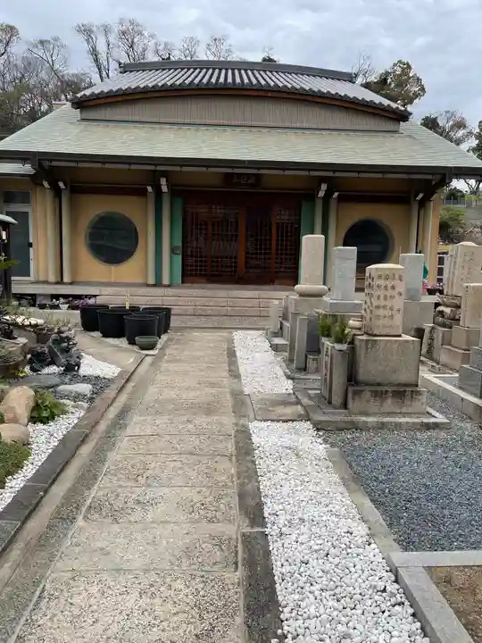 称念寺の本殿・本堂