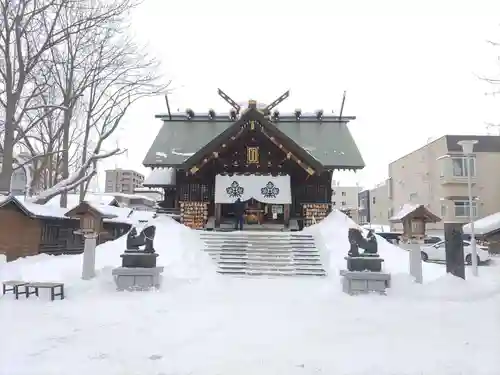 札幌諏訪神社の本殿・本堂