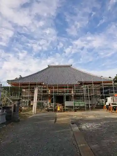 長安寺の本殿・本堂