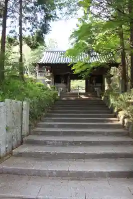 熊谷寺の山門・神門
