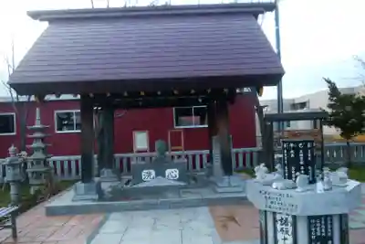 新川皇大神社の手水舎