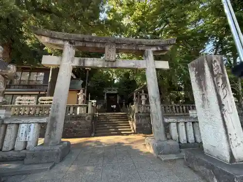 五所神社の{uncategorized: "未分類", other: "その他", undefined: "問題あり", building: "その他建物", grave: "お墓", sacred_gate: "鳥居", guardian: "狛犬", statue: "像", buddha: "仏像", history: "歴史", nature: "自然", garden: "庭園", animal: "動物", pagoda: "塔", temizu: "手水舎", mountain_gate: "山門・神門", sanctuary: "本殿・本堂", subordinate: "末社・摂社", art: "芸術", scenery: "景色", jizo: "地蔵", ema: "絵馬", goshuin: "御朱印", omikuji: "おみくじ", items: "授与品その他", amulet: "お守り", goshuincho: "御朱印帳", eats: "食事", festival: "お祭り", votive_dance: "神楽", shichigosan: "七五三参", wedding: "結婚式", experience: "体験その他", initially: "初詣", around: "周辺", anti_infection: "感染症対策"}
