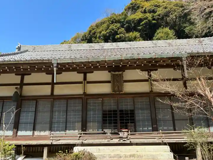 黄梅院(円覚寺塔頭)の{uncategorized: "未分類", other: "その他", undefined: "問題あり", building: "その他建物", grave: "お墓", sacred_gate: "鳥居", guardian: "狛犬", statue: "像", buddha: "仏像", history: "歴史", nature: "自然", garden: "庭園", animal: "動物", pagoda: "塔", temizu: "手水舎", mountain_gate: "山門・神門", sanctuary: "本殿・本堂", subordinate: "末社・摂社", art: "芸術", scenery: "景色", jizo: "地蔵", ema: "絵馬", goshuin: "御朱印", omikuji: "おみくじ", items: "授与品その他", amulet: "お守り", goshuincho: "御朱印帳", eats: "食事", festival: "お祭り", votive_dance: "神楽", shichigosan: "七五三参", wedding: "結婚式", experience: "体験その他", initially: "初詣", around: "周辺", anti_infection: "感染症対策"}
