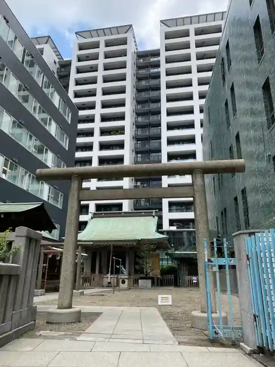 宮益御嶽神社の鳥居