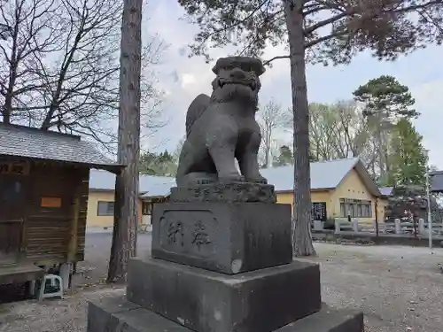 上富良野神社の狛犬