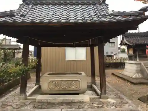 神明神社（上総社）の手水舎