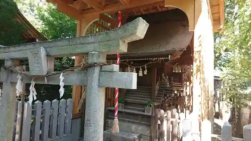 仲町氷川神社の末社・摂社