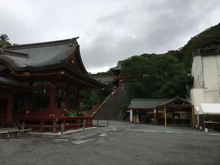 鶴岡八幡宮の本殿・本堂