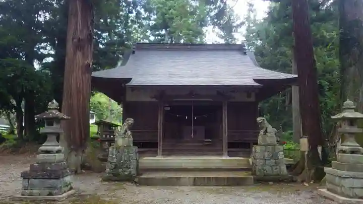 石楯尾神社の本殿・本堂