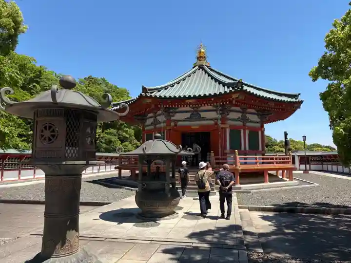 成田山新勝寺の{uncategorized: "未分類", other: "その他", undefined: "問題あり", building: "その他建物", grave: "お墓", sacred_gate: "鳥居", guardian: "狛犬", statue: "像", buddha: "仏像", history: "歴史", nature: "自然", garden: "庭園", animal: "動物", pagoda: "塔", temizu: "手水舎", mountain_gate: "山門・神門", sanctuary: "本殿・本堂", subordinate: "末社・摂社", art: "芸術", scenery: "景色", jizo: "地蔵", ema: "絵馬", goshuin: "御朱印", omikuji: "おみくじ", items: "授与品その他", amulet: "お守り", goshuincho: "御朱印帳", eats: "食事", festival: "お祭り", votive_dance: "神楽", shichigosan: "七五三参", wedding: "結婚式", experience: "体験その他", initially: "初詣", around: "周辺", anti_infection: "感染症対策"}