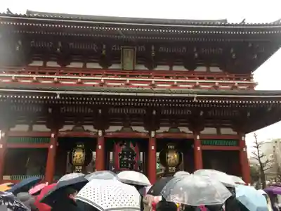 浅草寺の山門・神門