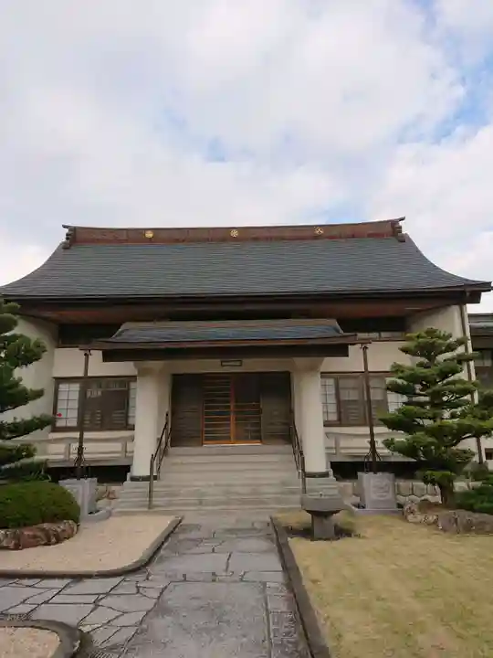 本興寺の本殿・本堂