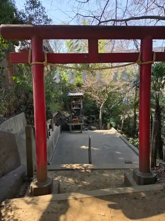 冨士浅間神社の{uncategorized: "未分類", other: "その他", undefined: "問題あり", building: "その他建物", grave: "お墓", sacred_gate: "鳥居", guardian: "狛犬", statue: "像", buddha: "仏像", history: "歴史", nature: "自然", garden: "庭園", animal: "動物", pagoda: "塔", temizu: "手水舎", mountain_gate: "山門・神門", sanctuary: "本殿・本堂", subordinate: "末社・摂社", art: "芸術", scenery: "景色", jizo: "地蔵", ema: "絵馬", goshuin: "御朱印", omikuji: "おみくじ", items: "授与品その他", amulet: "お守り", goshuincho: "御朱印帳", eats: "食事", festival: "お祭り", votive_dance: "神楽", shichigosan: "七五三参", wedding: "結婚式", experience: "体験その他", initially: "初詣", around: "周辺", anti_infection: "感染症対策"}