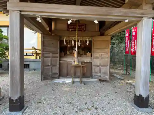 貴嶺宮の末社・摂社