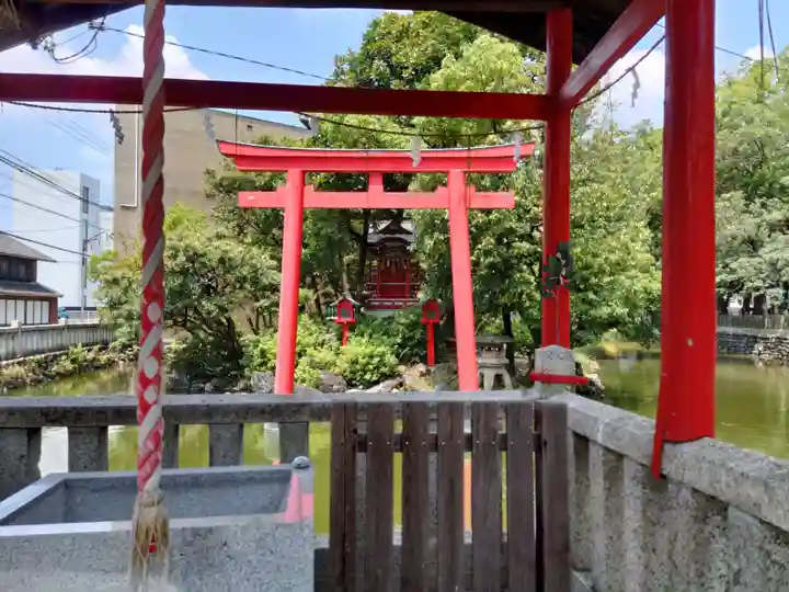 川原神社の末社・摂社