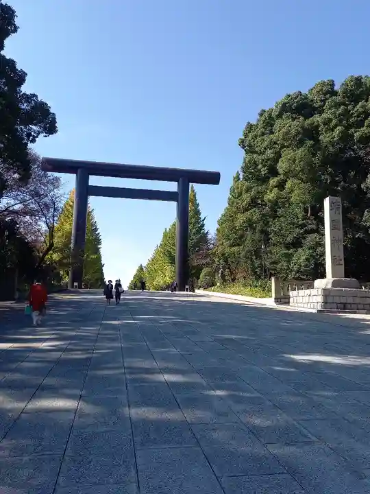 靖國神社の鳥居