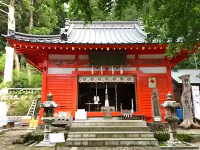 伊那下神社の本殿・本堂