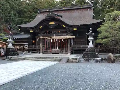 小國神社の本殿・本堂
