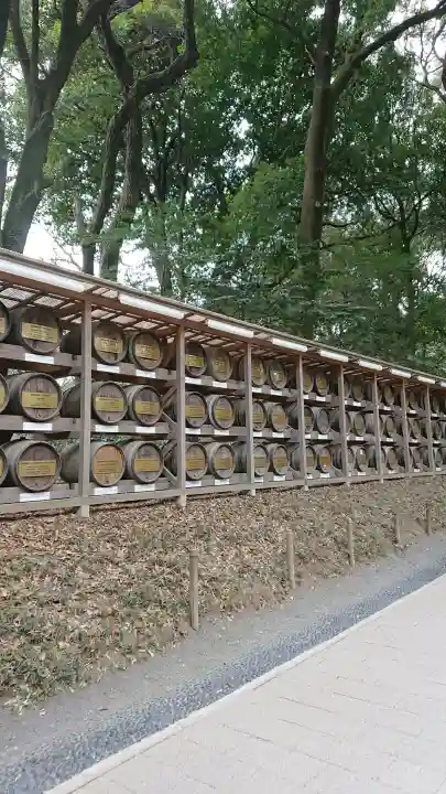 明治神宮の{uncategorized: "未分類", other: "その他", undefined: "問題あり", building: "その他建物", grave: "お墓", sacred_gate: "鳥居", guardian: "狛犬", statue: "像", buddha: "仏像", history: "歴史", nature: "自然", garden: "庭園", animal: "動物", pagoda: "塔", temizu: "手水舎", mountain_gate: "山門・神門", sanctuary: "本殿・本堂", subordinate: "末社・摂社", art: "芸術", scenery: "景色", jizo: "地蔵", ema: "絵馬", goshuin: "御朱印", omikuji: "おみくじ", items: "授与品その他", amulet: "お守り", goshuincho: "御朱印帳", eats: "食事", festival: "お祭り", votive_dance: "神楽", shichigosan: "七五三参", wedding: "結婚式", experience: "体験その他", initially: "初詣", around: "周辺", anti_infection: "感染症対策"}