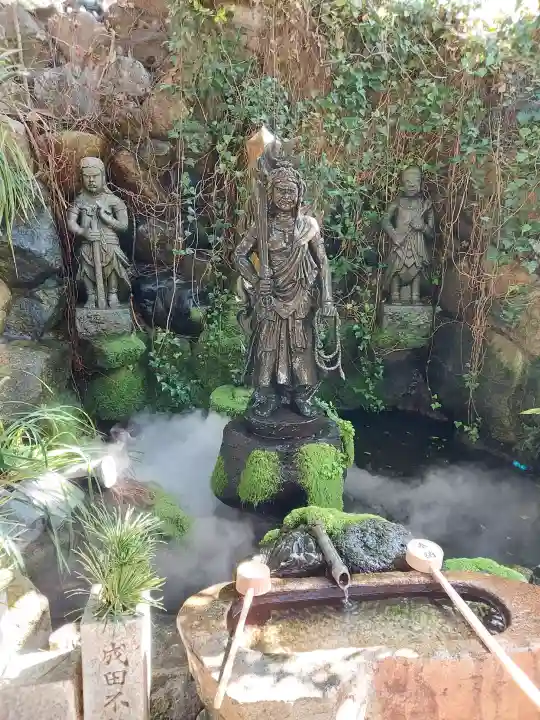 全興寺の{uncategorized: "未分類", other: "その他", undefined: "問題あり", building: "その他建物", grave: "お墓", sacred_gate: "鳥居", guardian: "狛犬", statue: "像", buddha: "仏像", history: "歴史", nature: "自然", garden: "庭園", animal: "動物", pagoda: "塔", temizu: "手水舎", mountain_gate: "山門・神門", sanctuary: "本殿・本堂", subordinate: "末社・摂社", art: "芸術", scenery: "景色", jizo: "地蔵", ema: "絵馬", goshuin: "御朱印", omikuji: "おみくじ", items: "授与品その他", amulet: "お守り", goshuincho: "御朱印帳", eats: "食事", festival: "お祭り", votive_dance: "神楽", shichigosan: "七五三参", wedding: "結婚式", experience: "体験その他", initially: "初詣", around: "周辺", anti_infection: "感染症対策"}